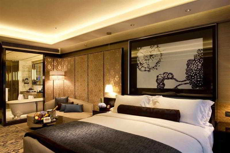 Sofitel Jing An Huamin